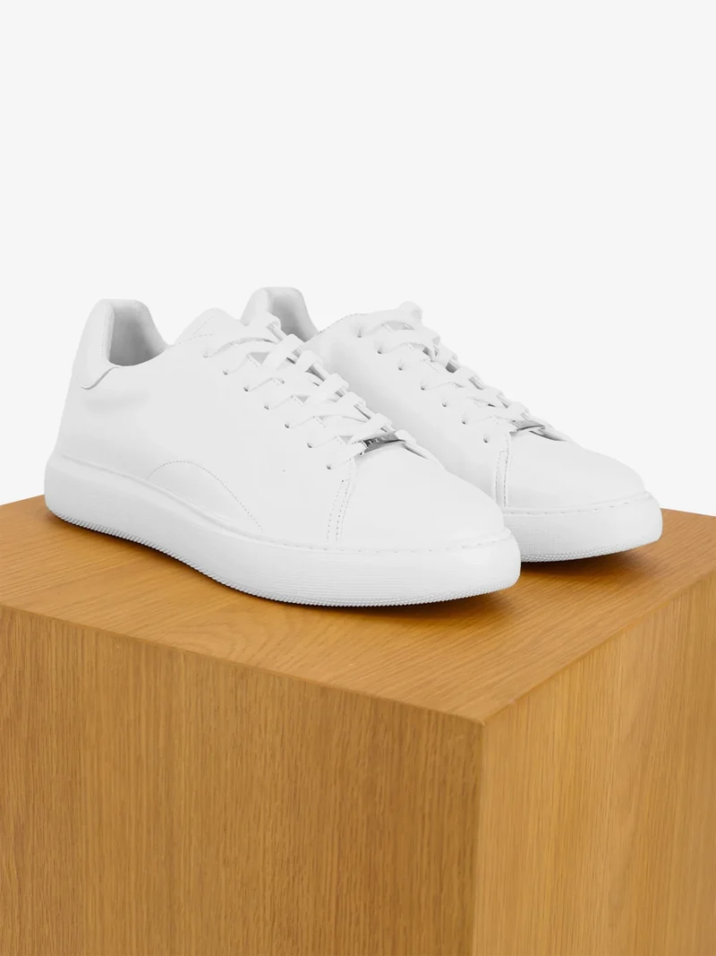 Basket en cuir blanche