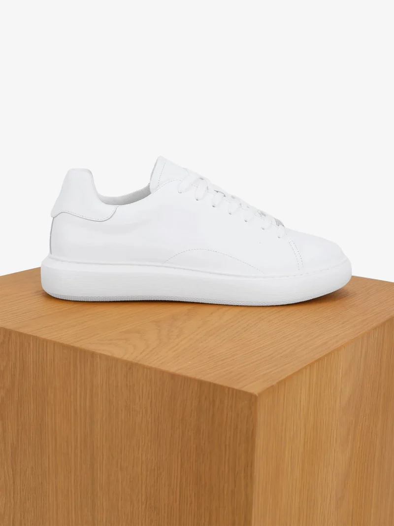 Basket en cuir blanche
