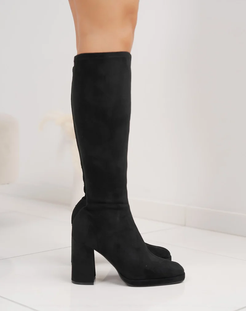 Bottes noires en suédine effet chaussette – Talon haut épais