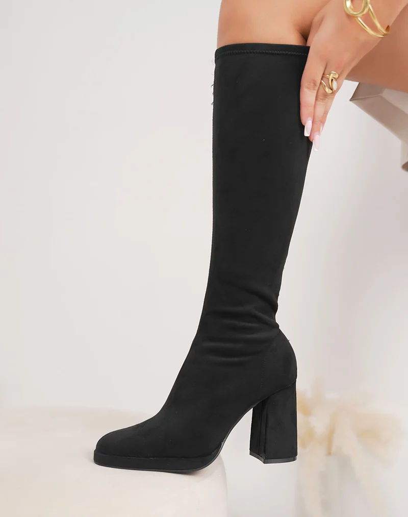 Bottes noires en suédine effet chaussette – Talon haut épais