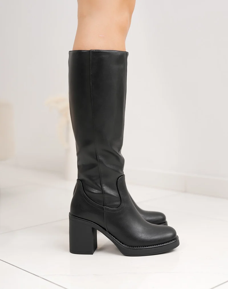 Bottes femme noires élégantes à talon carré et couture raffinée