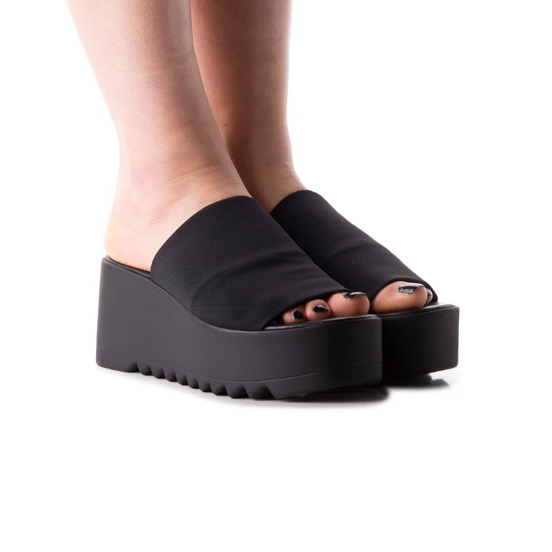 Indria Black Stretch