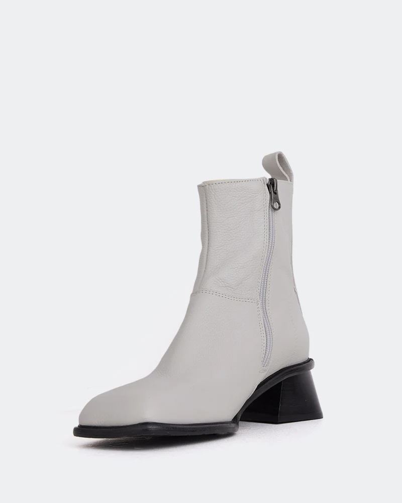 Holts Off White Leather