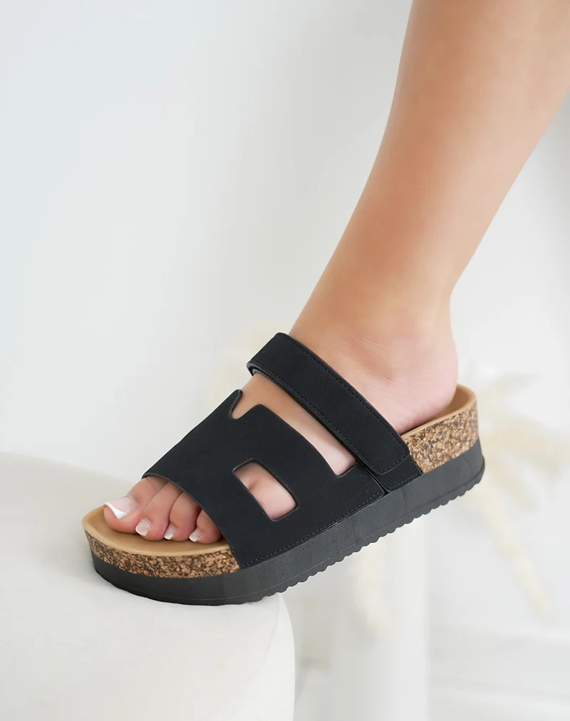 Mules femme noires en suédine à bride H et plateforme confortable