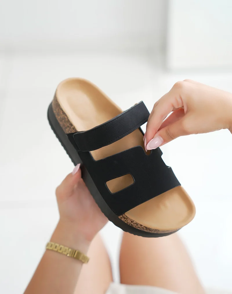Mules femme noires en suédine à bride H et plateforme confortable