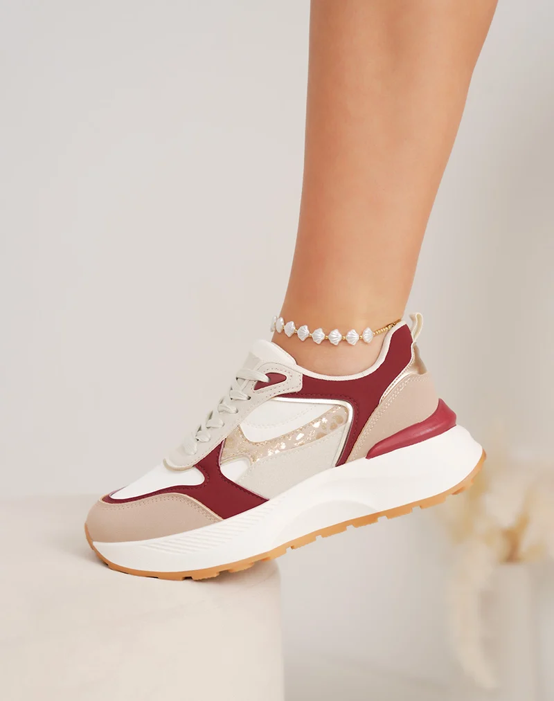 Basket femme beige épaisse tendance avec empiècements bordeaux et léopard brillant
