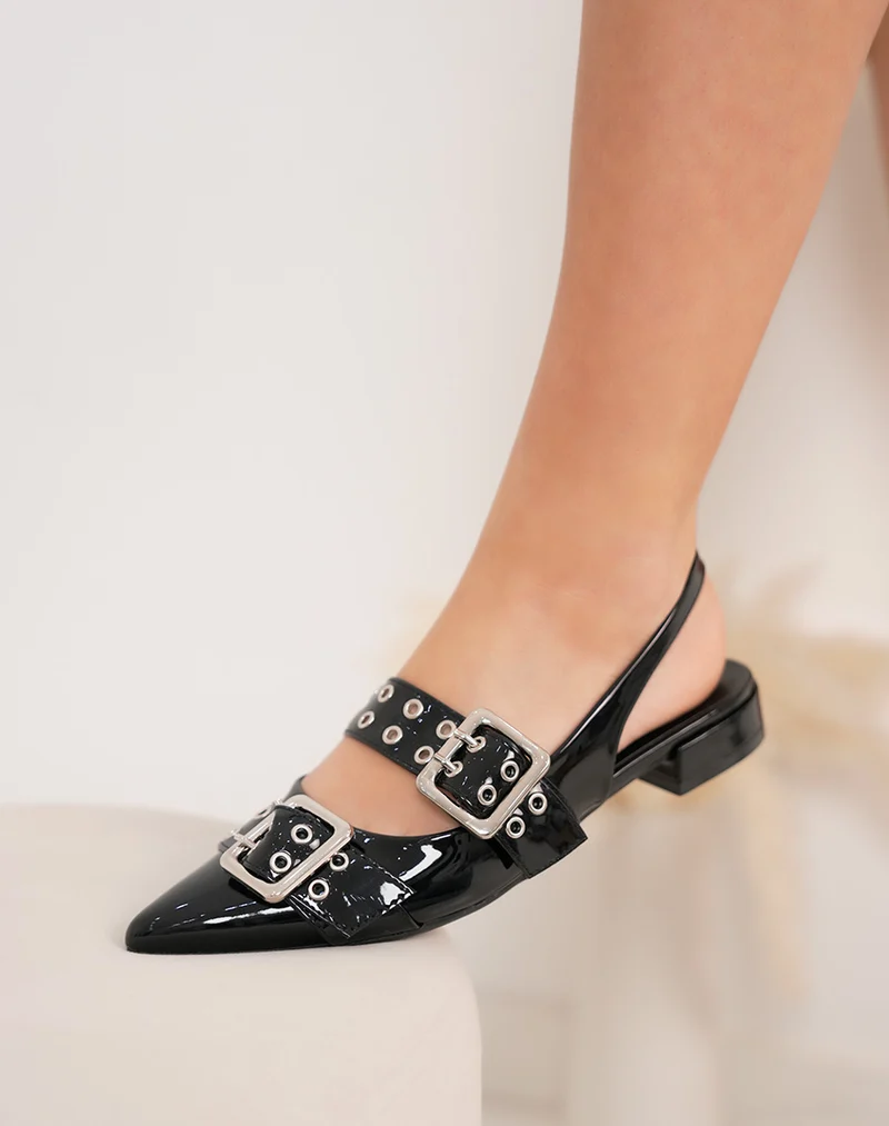 Escarpins plats femme noirs vernis tendance avec sangles argentées ajustables