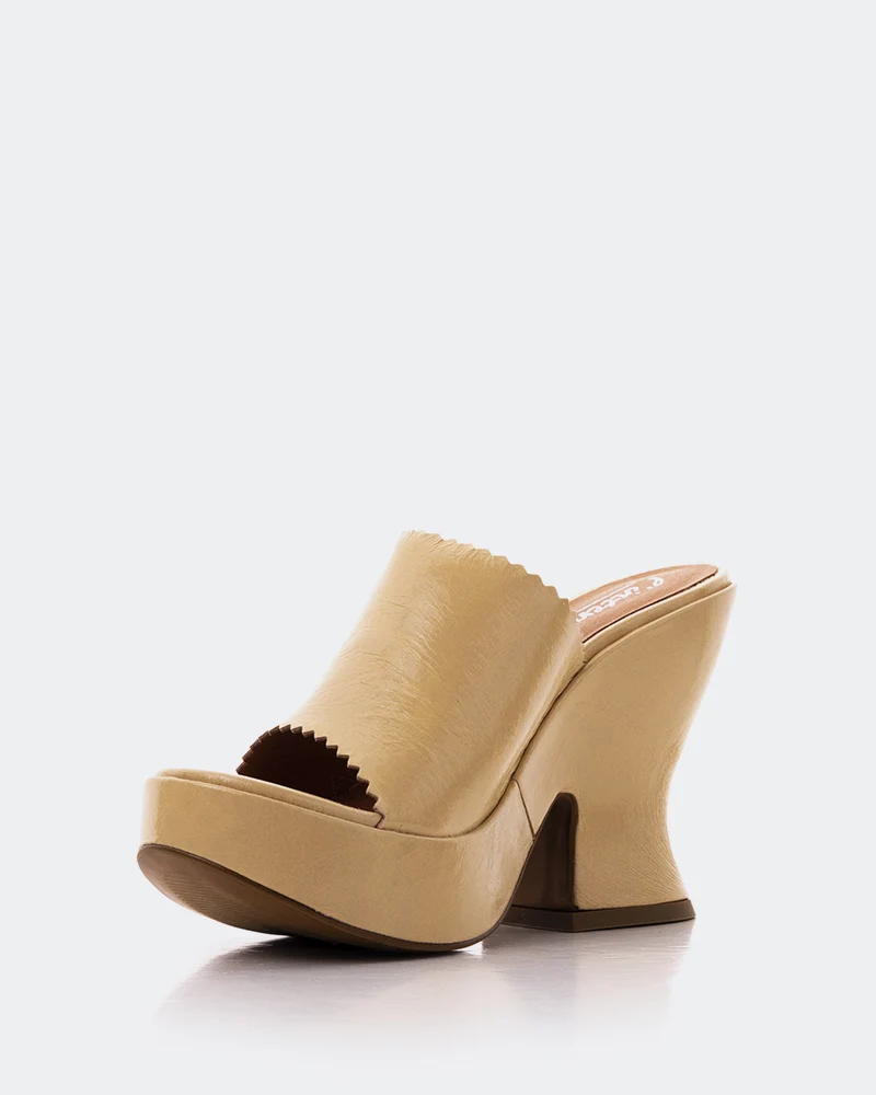 Rua Nude Leather