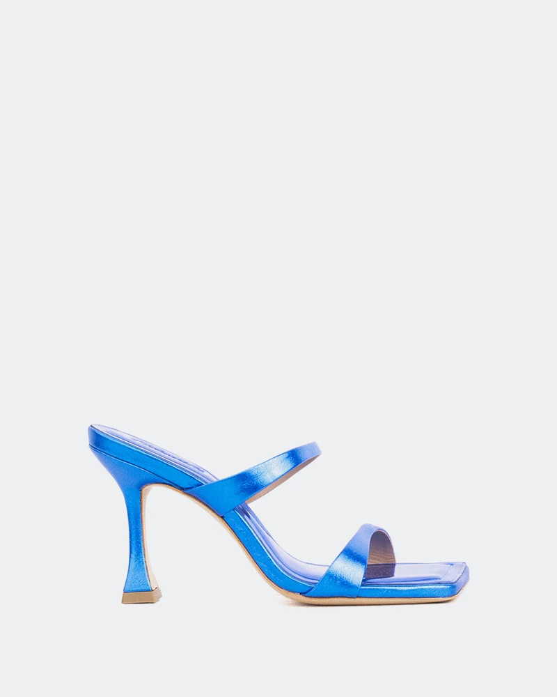 Pyramid Blue Metal
