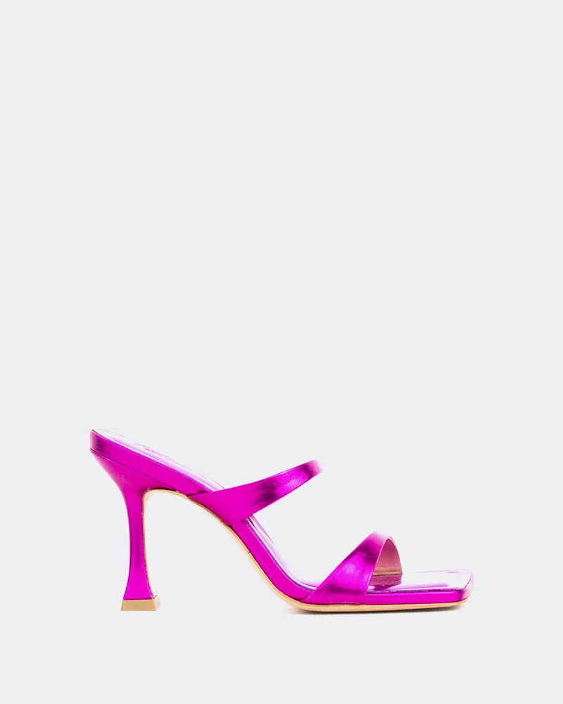Pyramid Fucshia Metal