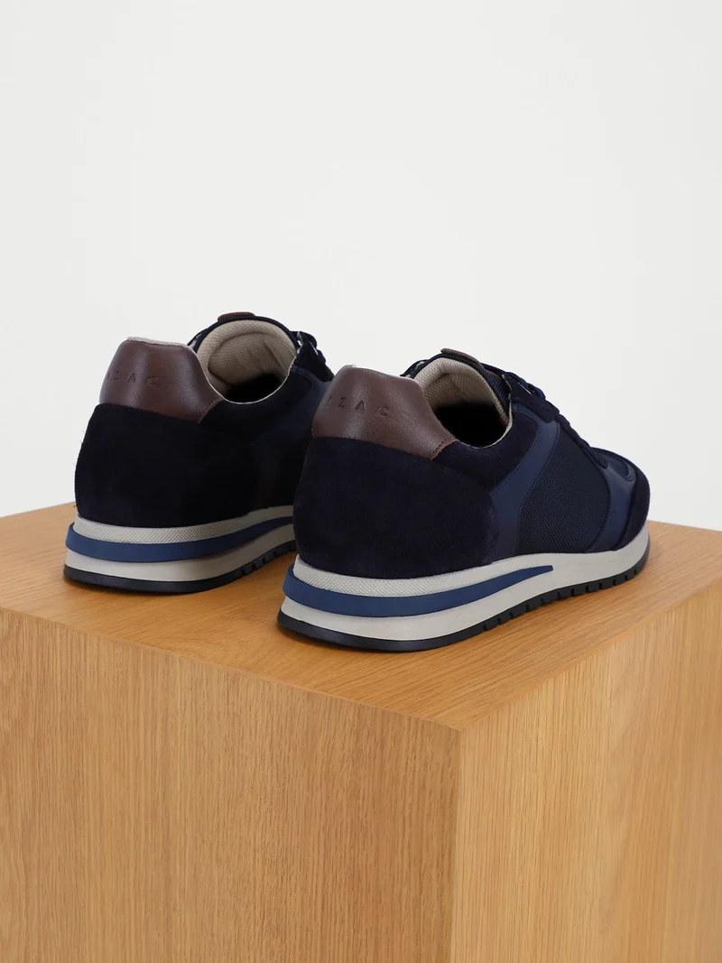 Baskets en cuir marine