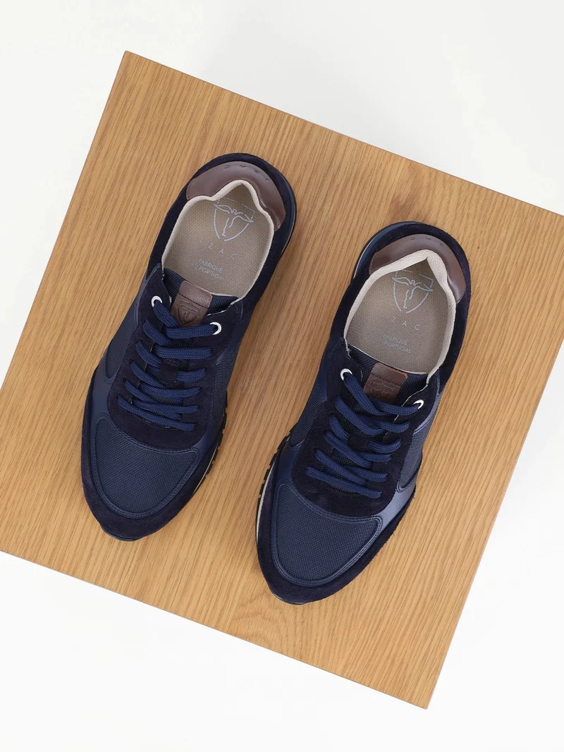 Baskets en cuir marine