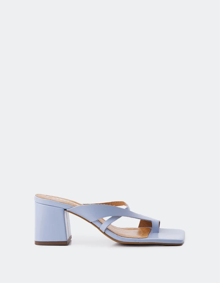 Barriada Light Blue Leather