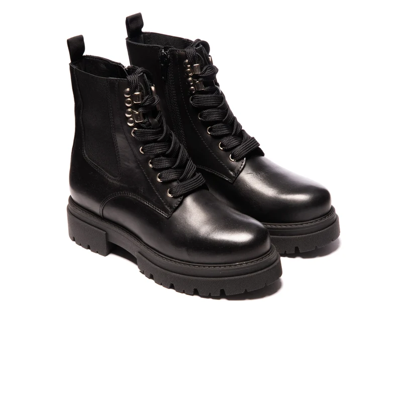 Jarry Black Leather