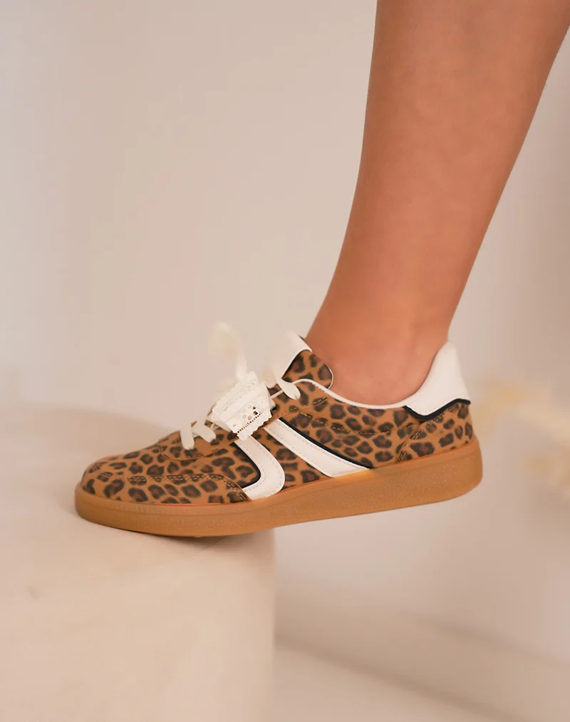 Basket femme léopard avec nœud en dentelle amovible et détails beiges tendance