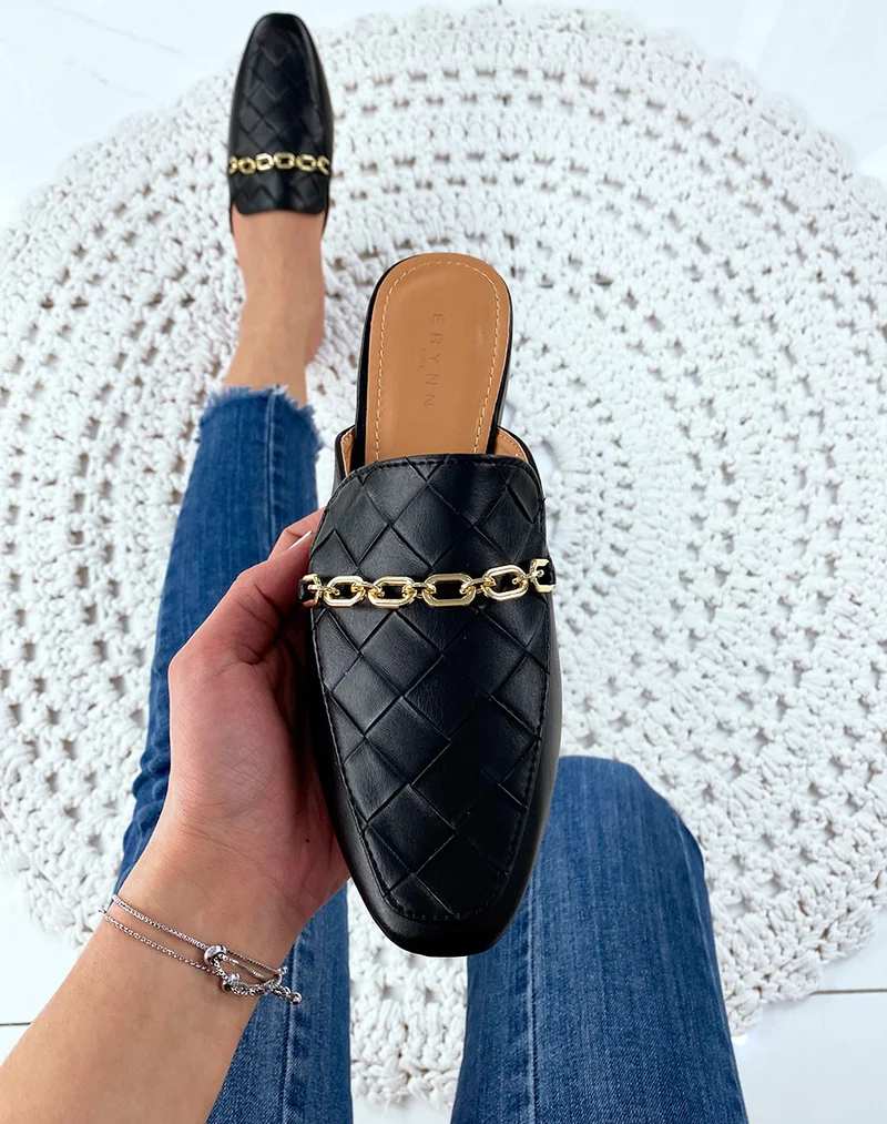 Mule style mocassin noir en simili cuir