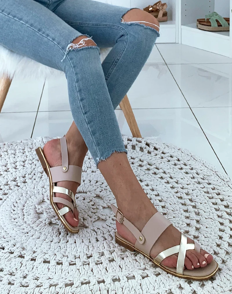 Nu-pieds en cuir beiges et dorés à multiples brides entrecroisées