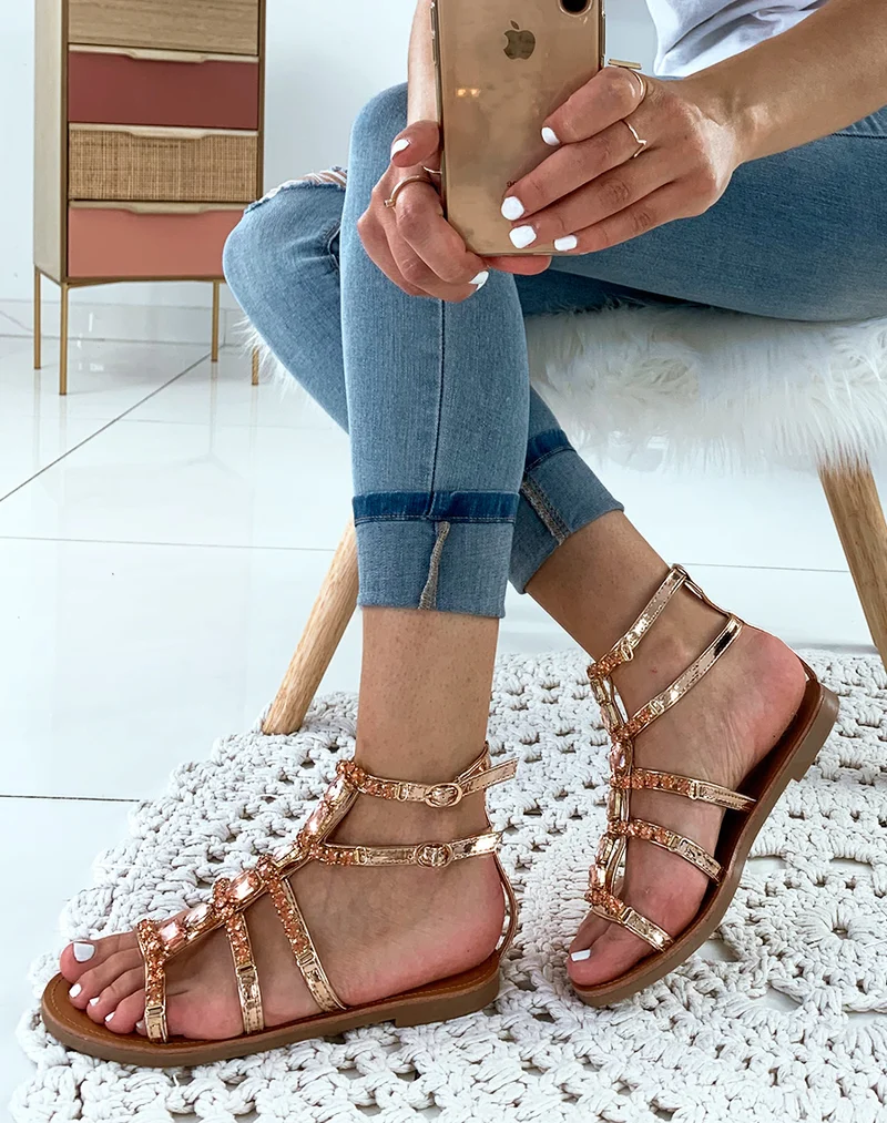 Nu-pieds montantes champagne à bijoux fantaisistes