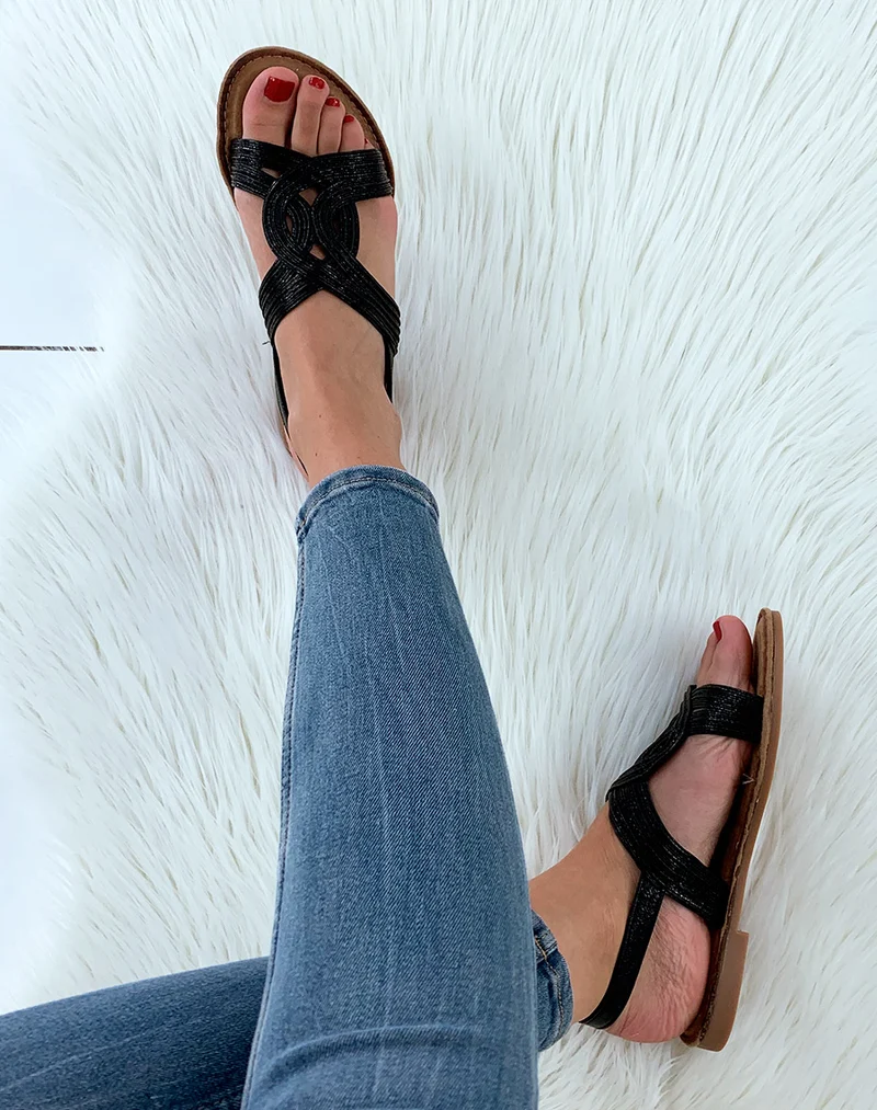 Nu-pieds noires en serpentine