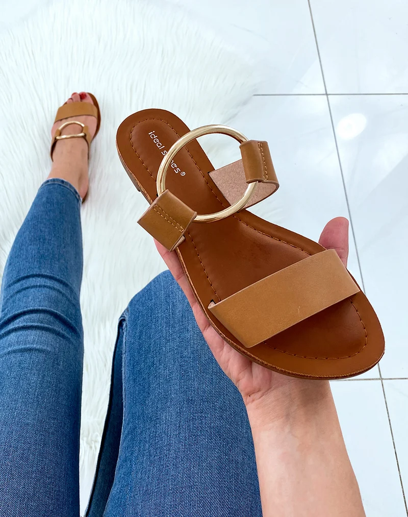 Mules à double bride camel et à fine semelle