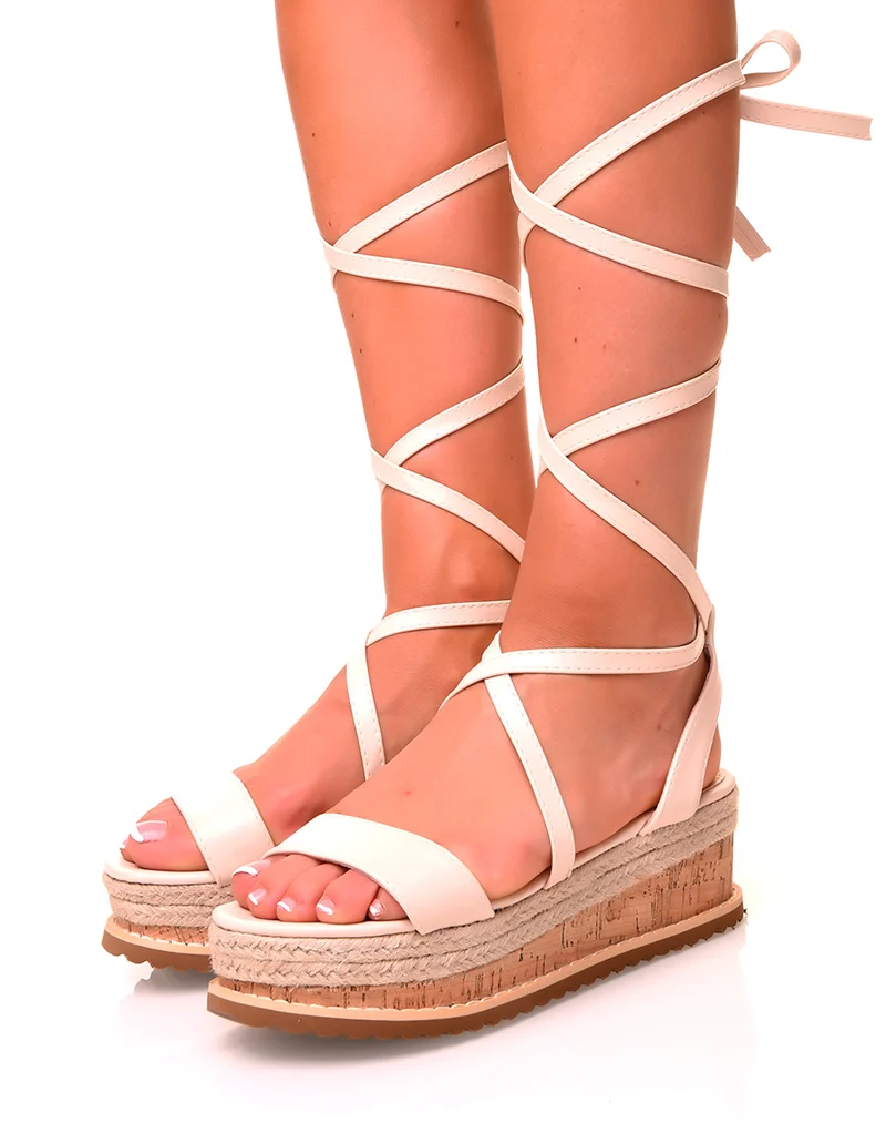 Sandales compensées beiges à lacets