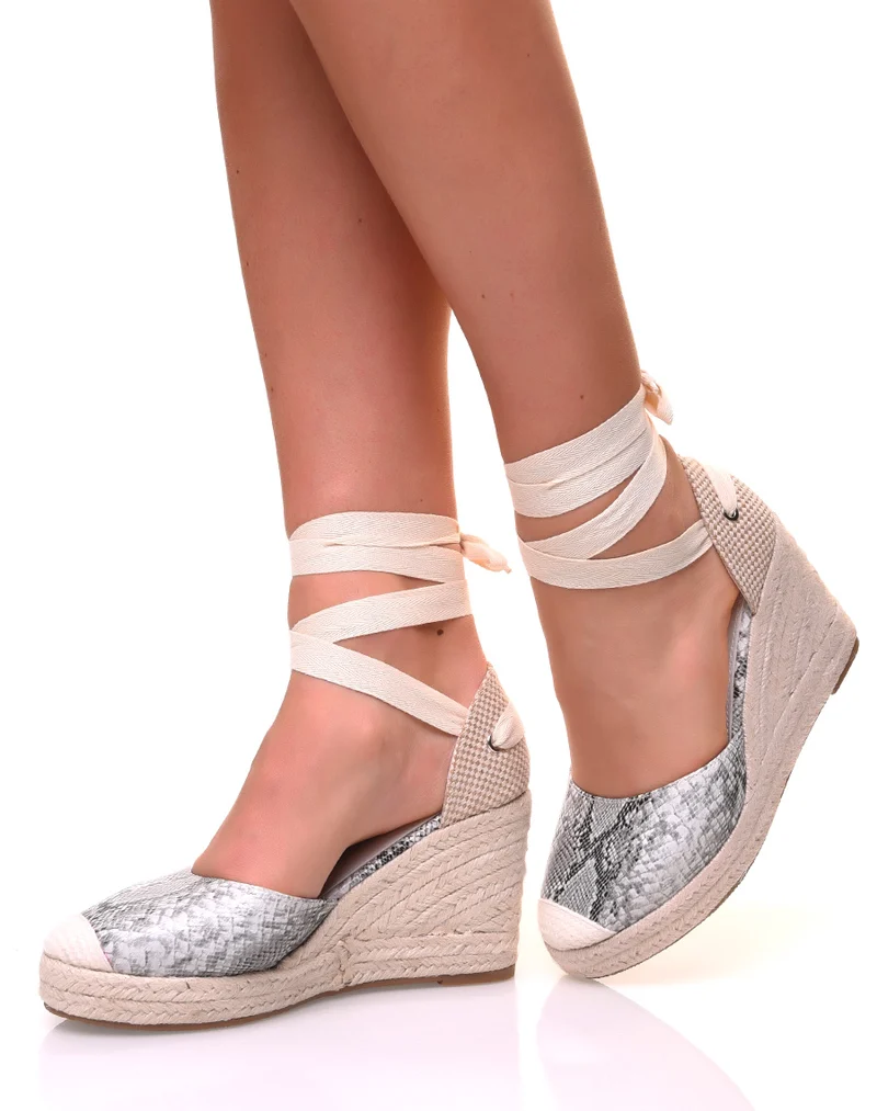 Espadrilles à talons compensés en toile effet python à rubans