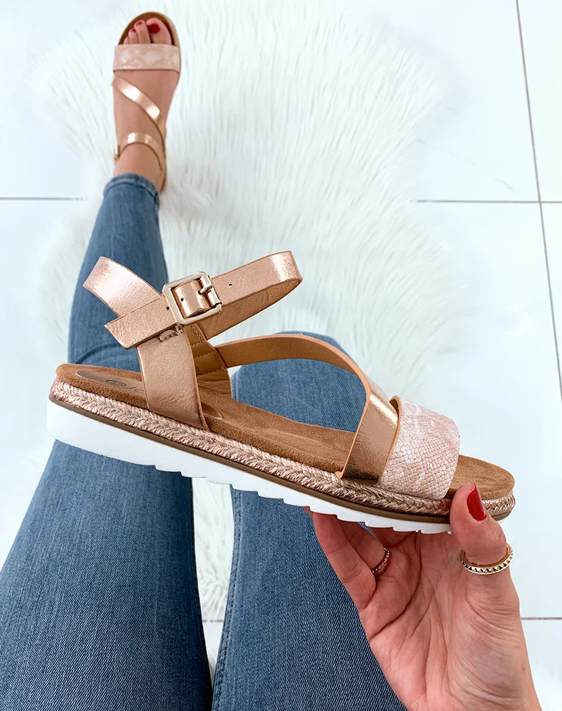 Nu-pieds champagnes à lanière wild