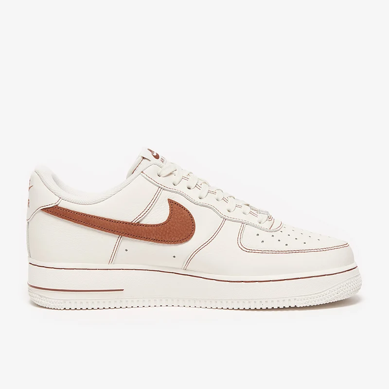 Nike Sportswear Air Force 1 '07 LV8