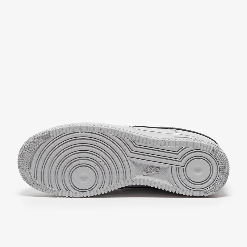 Nike Air Force 1 '07 LV8