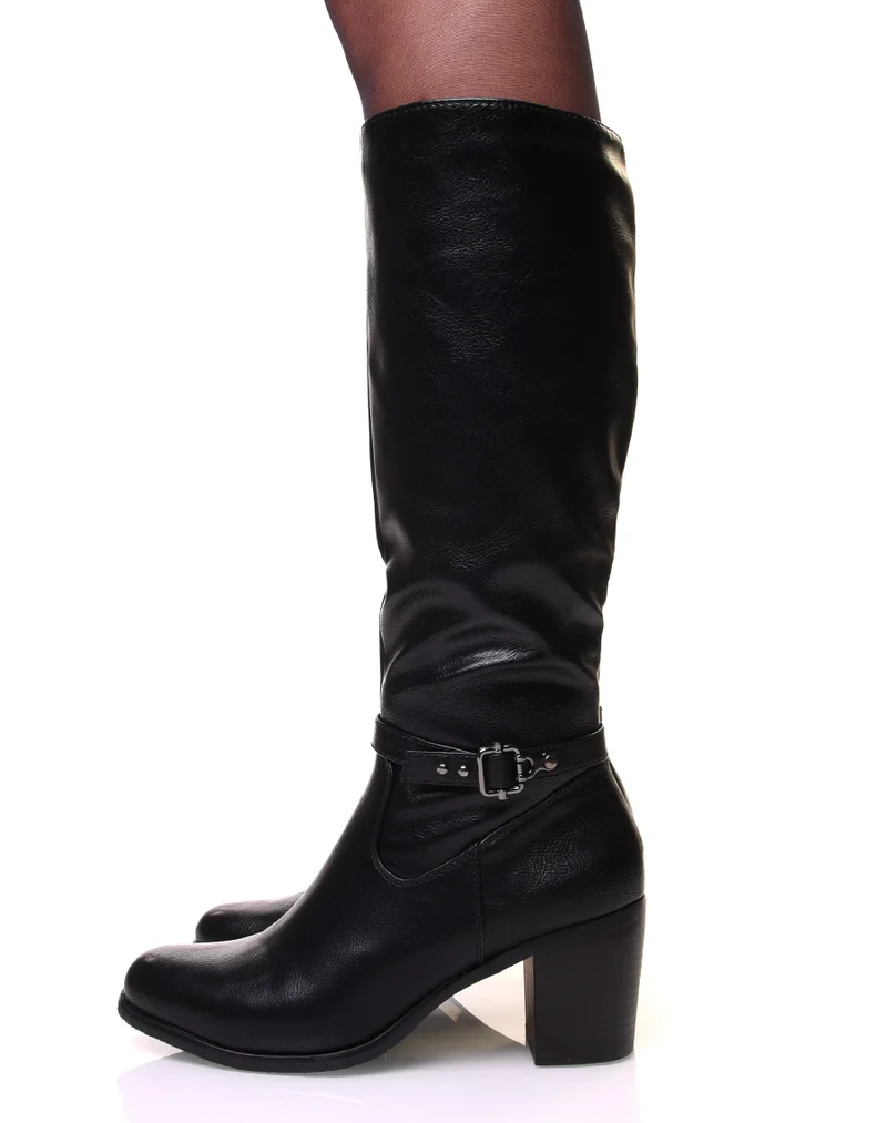 Bottes noires à talons