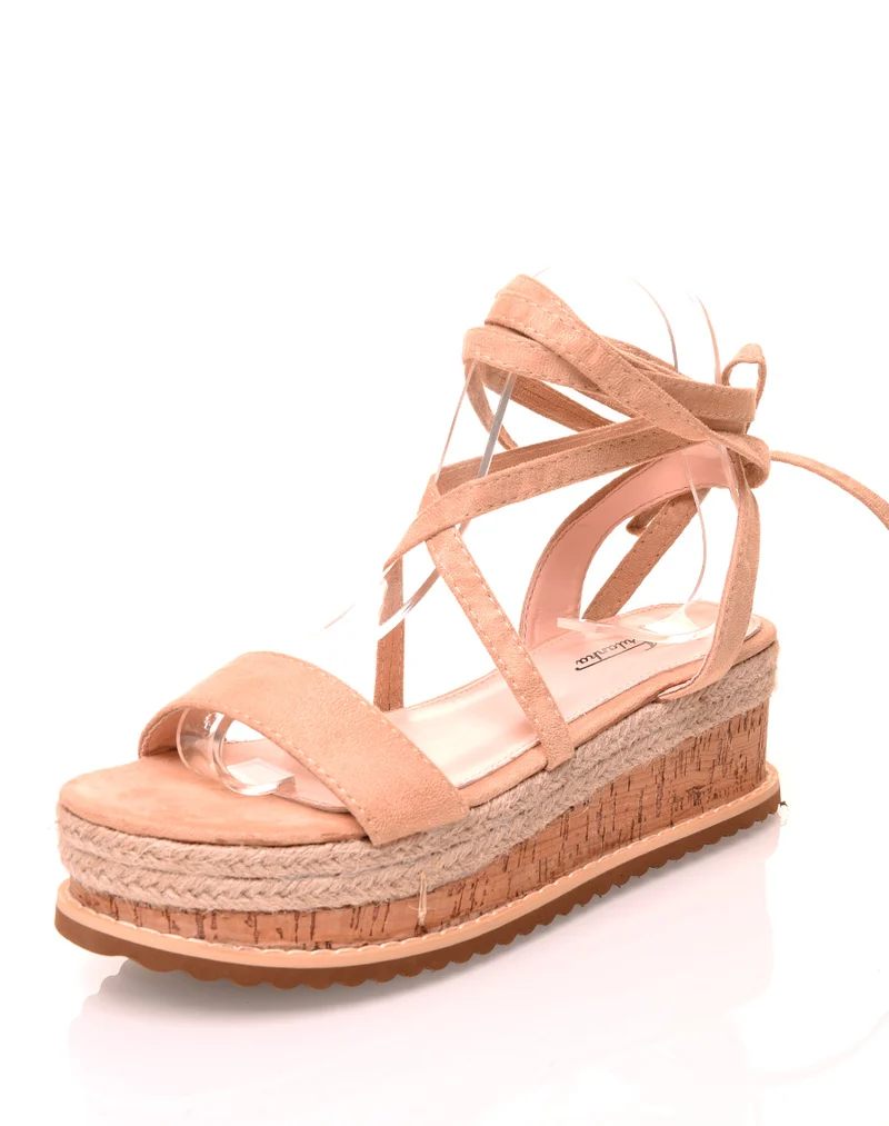 Sandales compensées en suédine beige à lacets