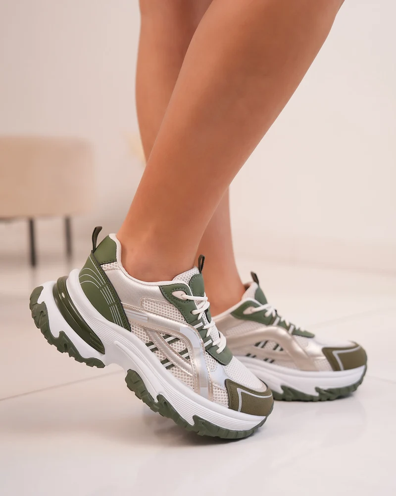 Basket blanche et kaki femme avec détails dorés et semelle épaisse