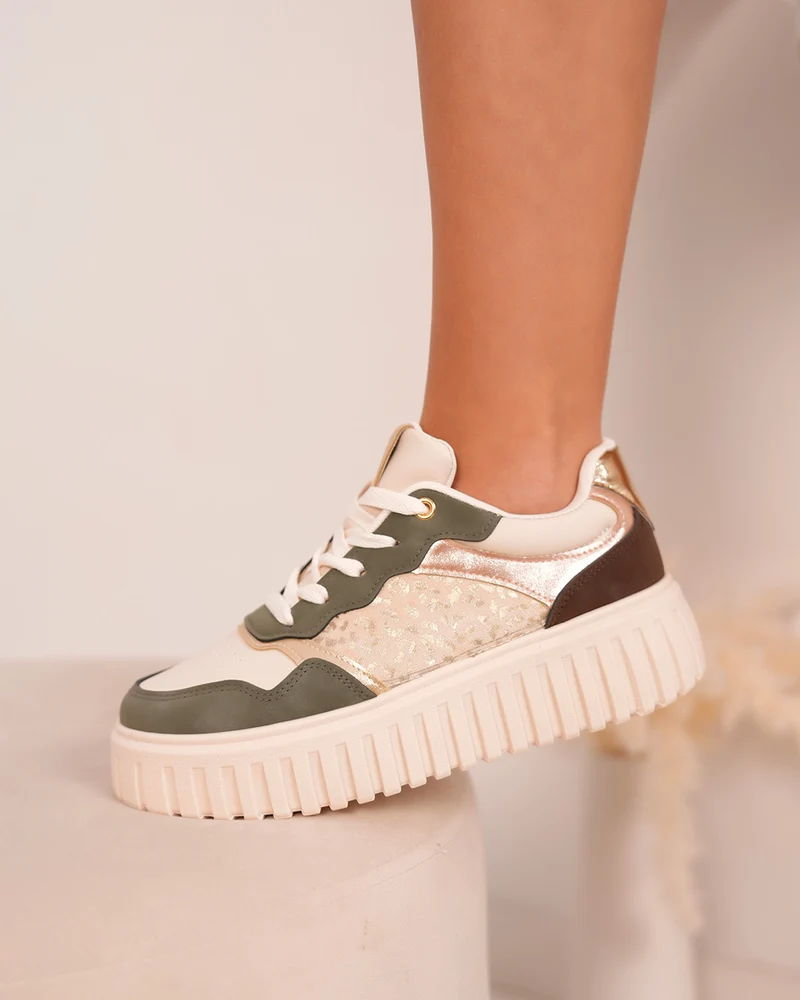 Basket femme beige et verte avec imprimé léopard et touches dorées