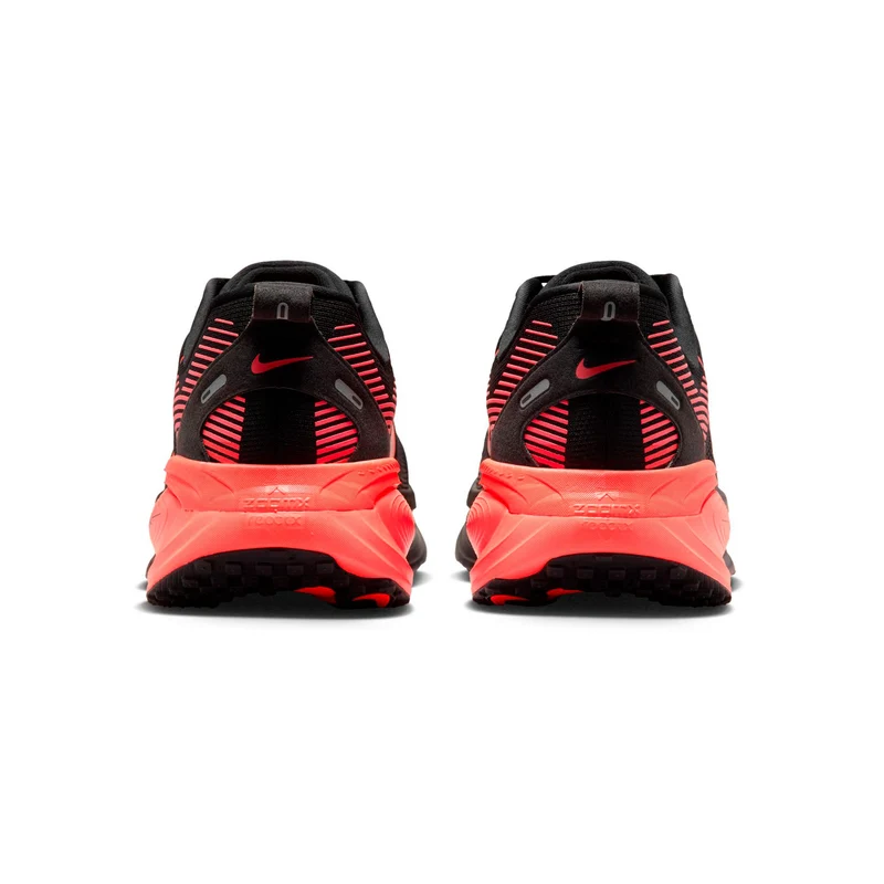 Vomero 18 Chaussure de running sans stabilisateurs Hommes - noir, orange