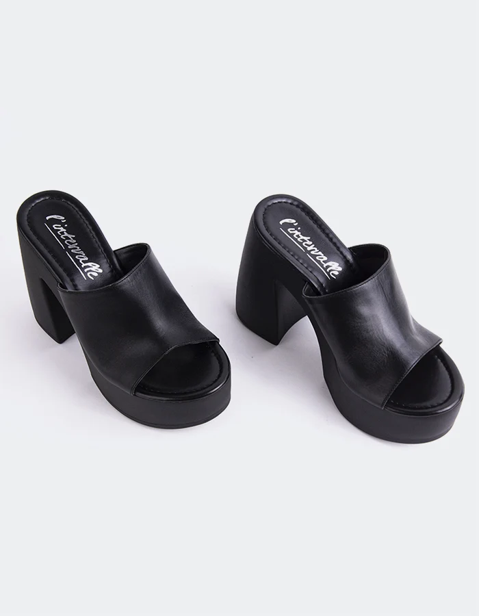Smyrni Black Leather