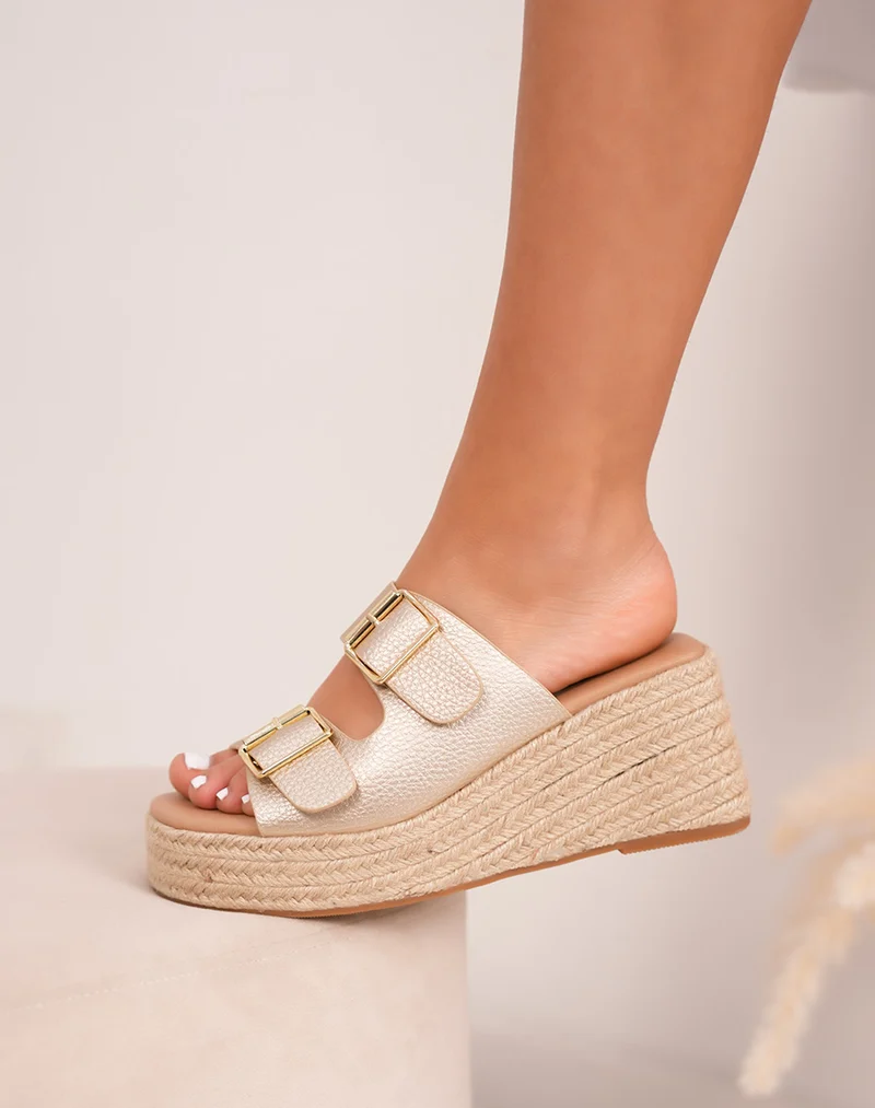Mules FINDLAY femme dorées à brides effet grainé et talon compensé brodé