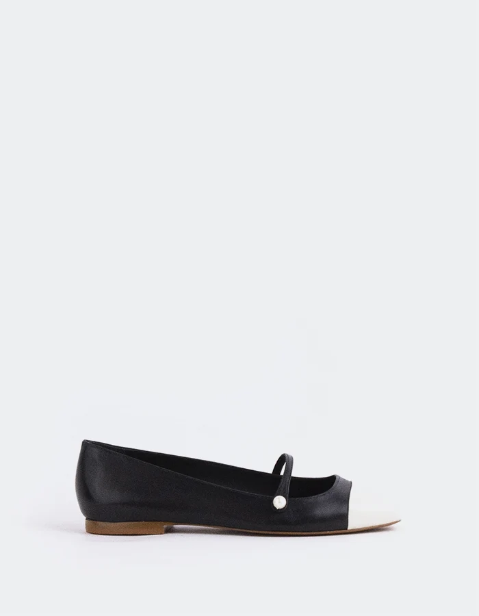 Yarrow Off Wht.Black Leather