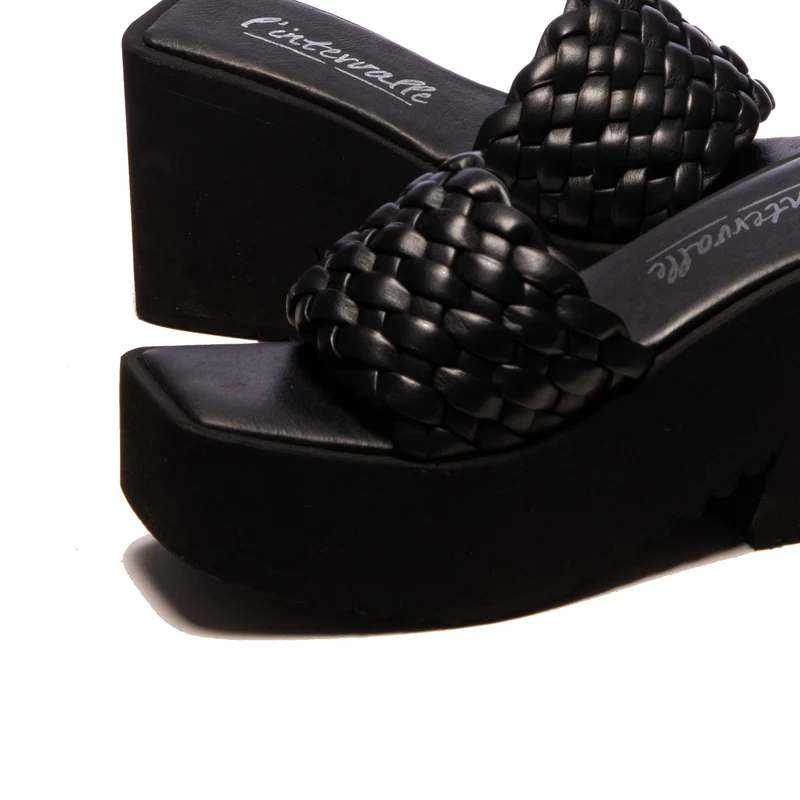 Miri Black Braid