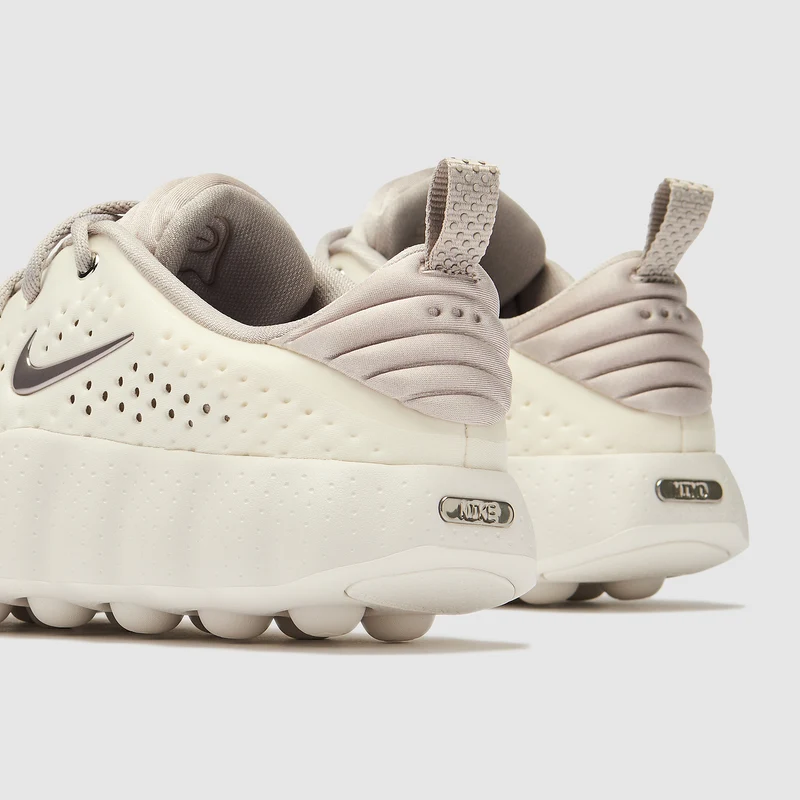 Nike Mind 002