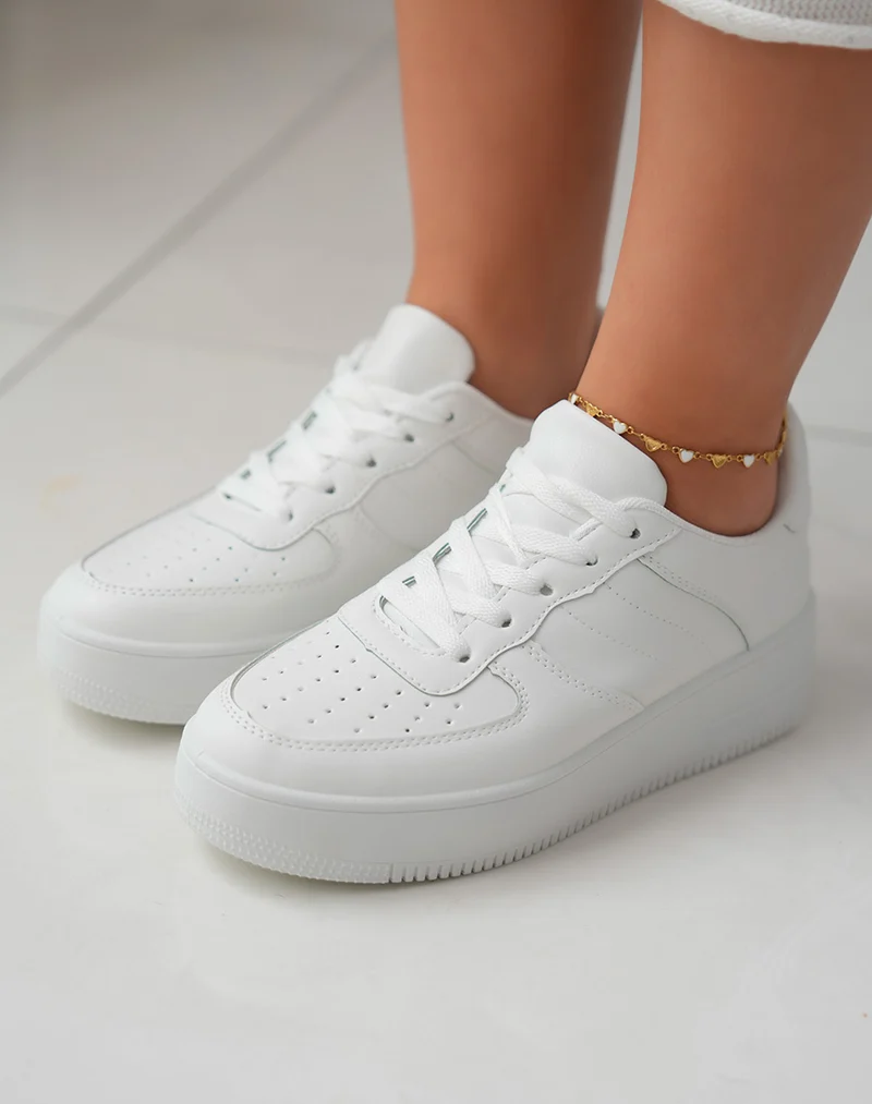 Baskets blanches à grosse plateforme