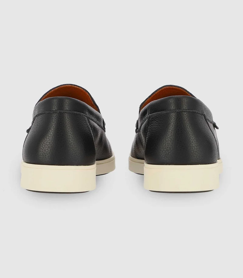 Mocassins en cuir noir