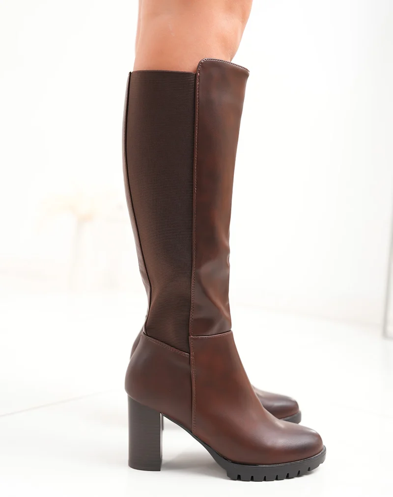 Bottes femme marron chocolat à talon et semelle crantée
