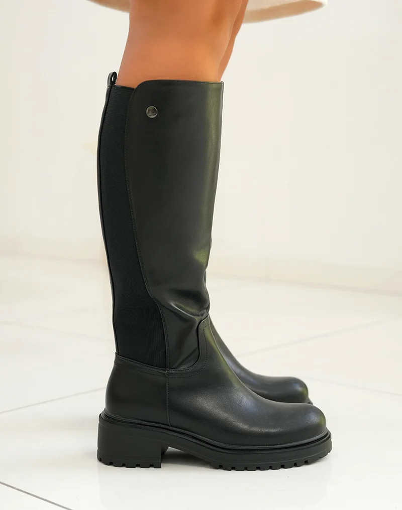 Bottes femme noires hautes à bout rond avec semelle crantée