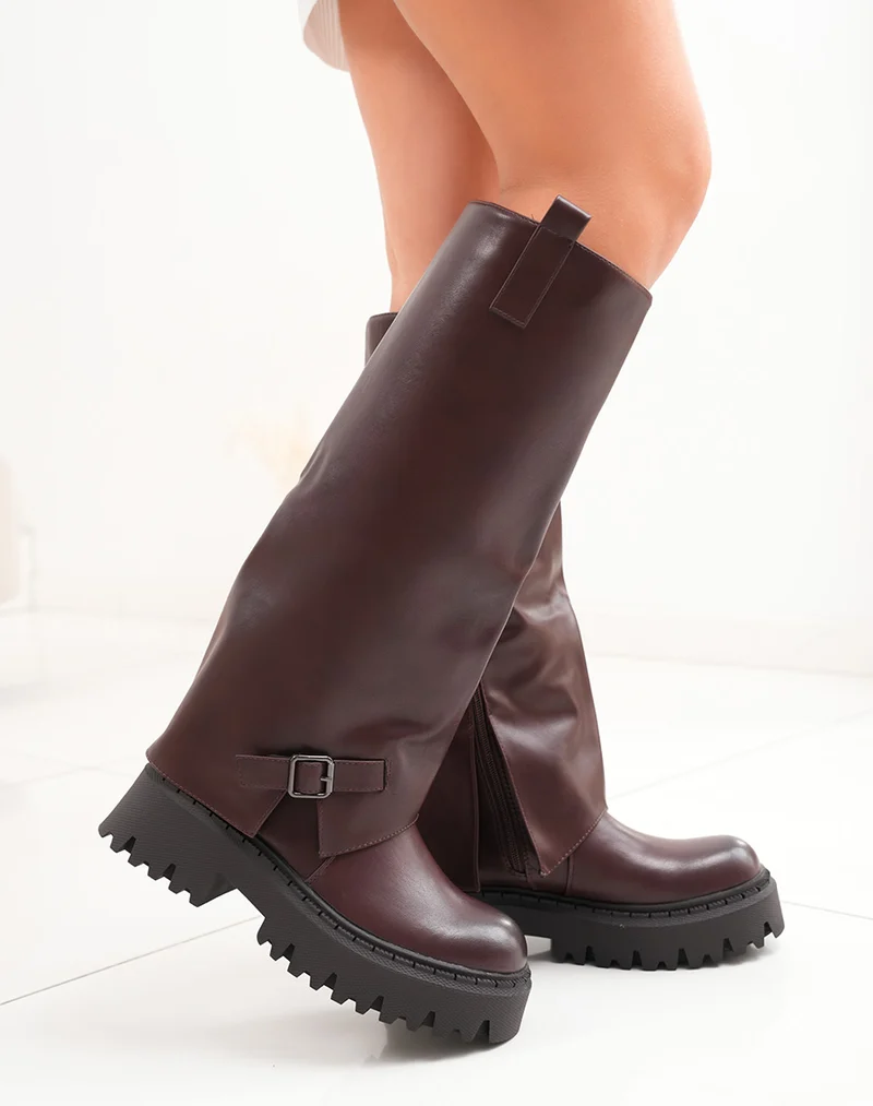 Bottes hautes femme bordeaux à revers avec semelle crantée et boucle
