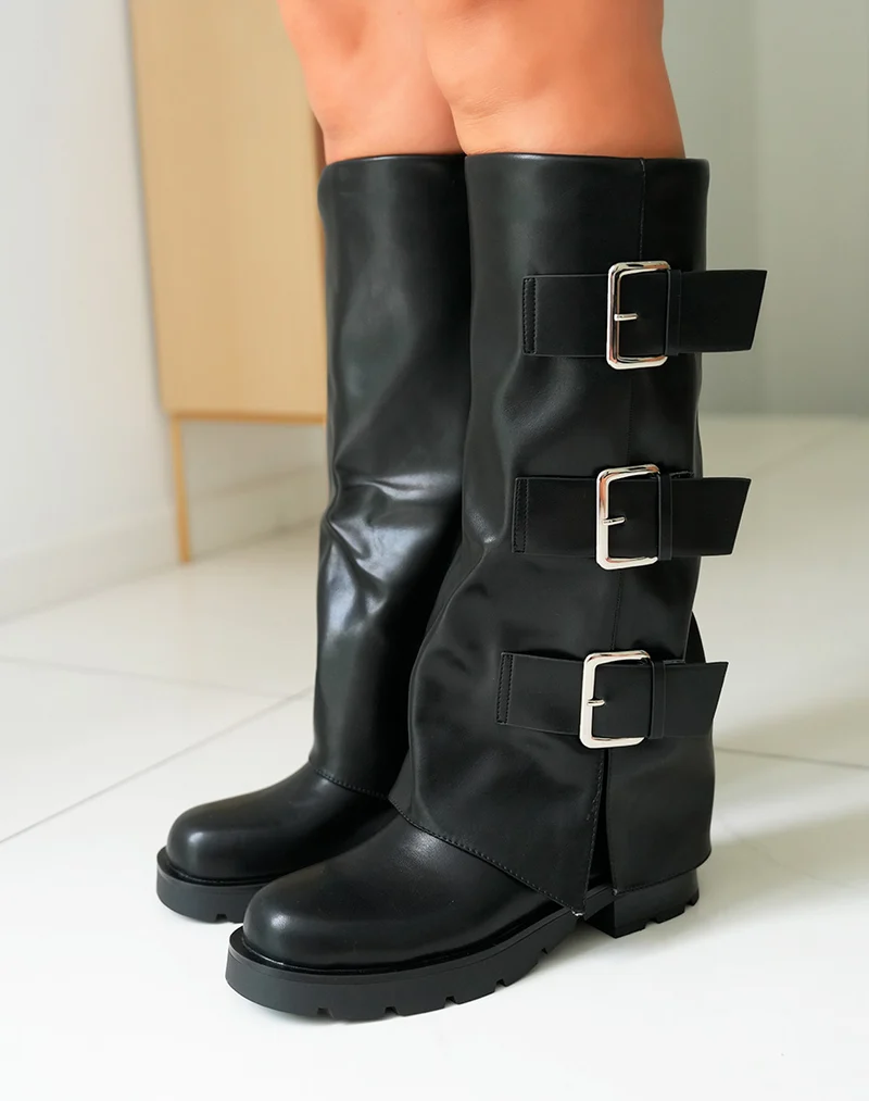 Bottes Femme Noires à Semelle Crantée et Boucles Argentées