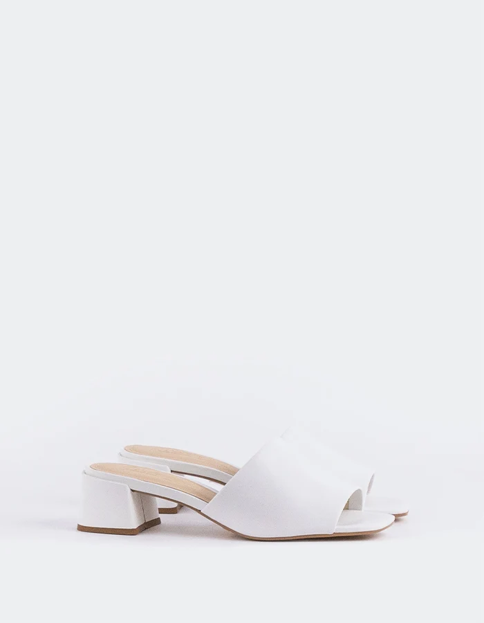 Fortunata White Leather