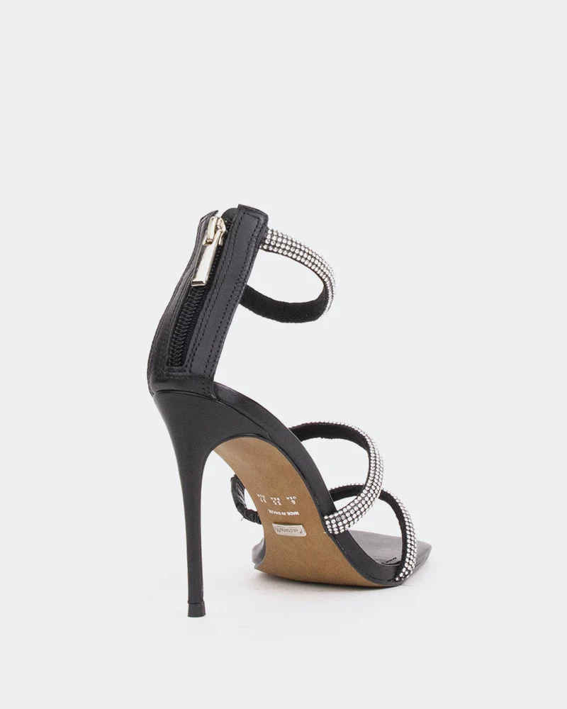 Shamari Black Leather