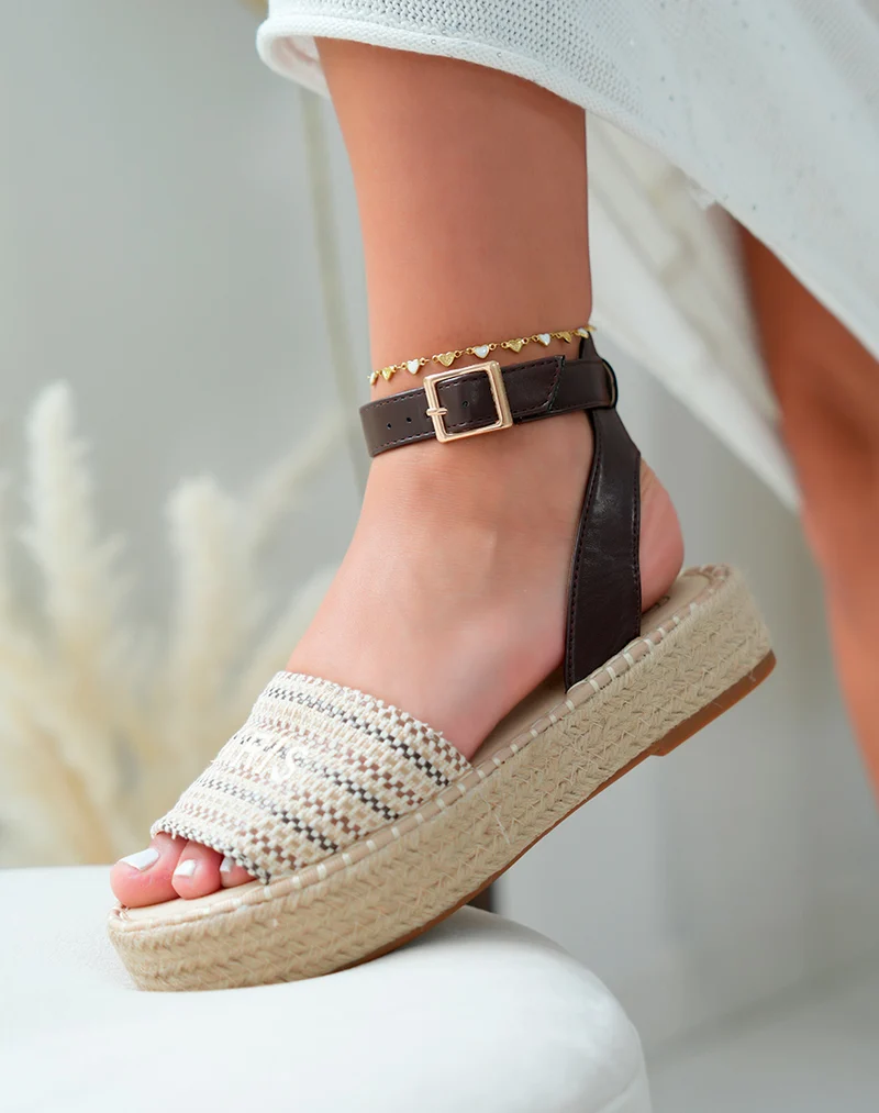 Sandales femme compensées effet tissé beige et marron avec lanière ajustable