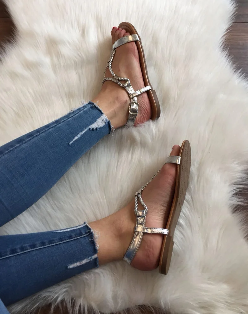 Nu-pieds argent tressés