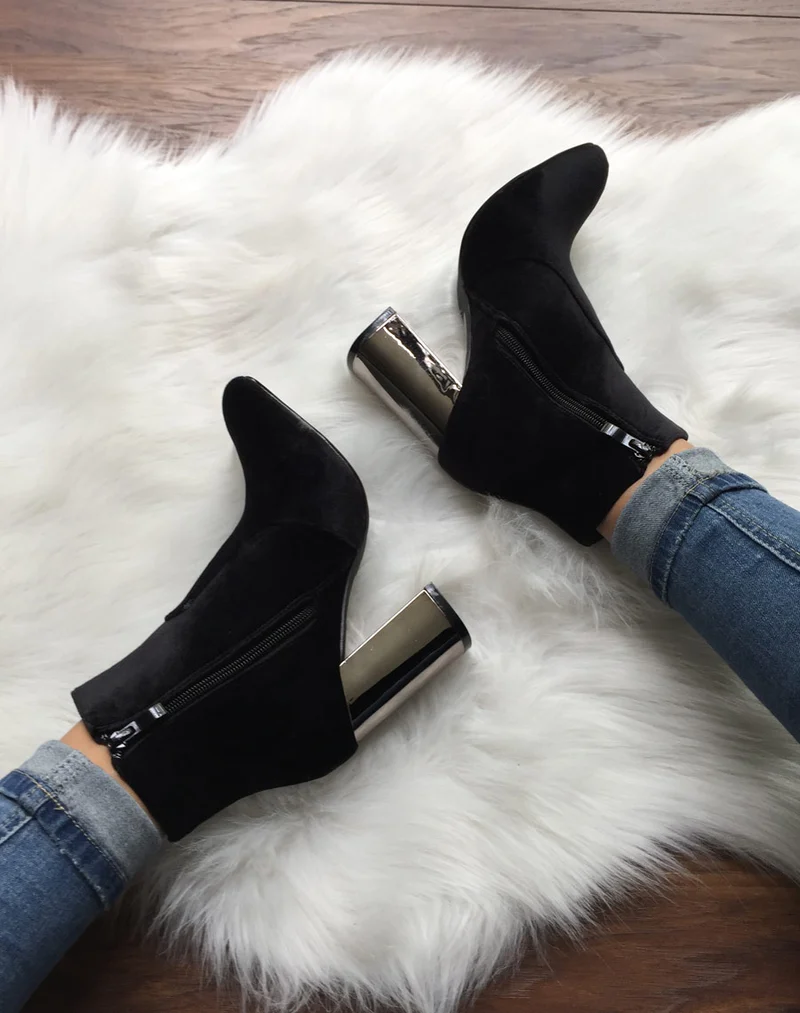 Bottines en velours noir à talon miroir